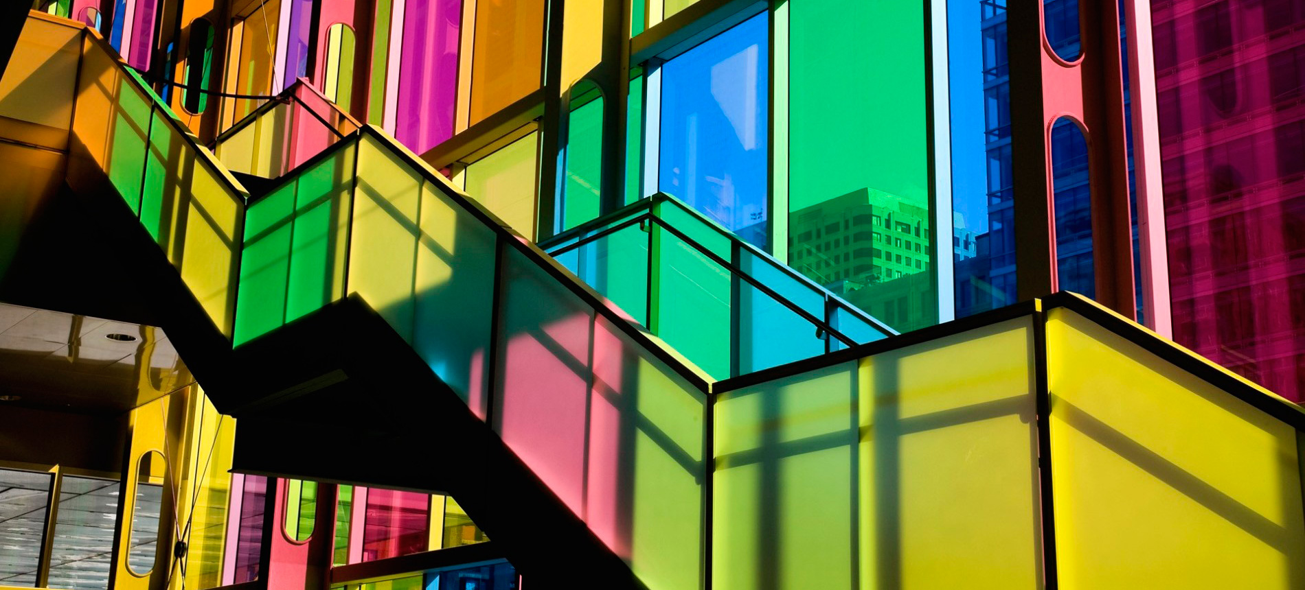 Цветные стекла | Компания Викор